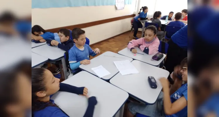 Os alunos assistiram a videoaula do Vamos Ler e realizaram uma série de atividades visando desenvolver melhoras em seu bem-estar