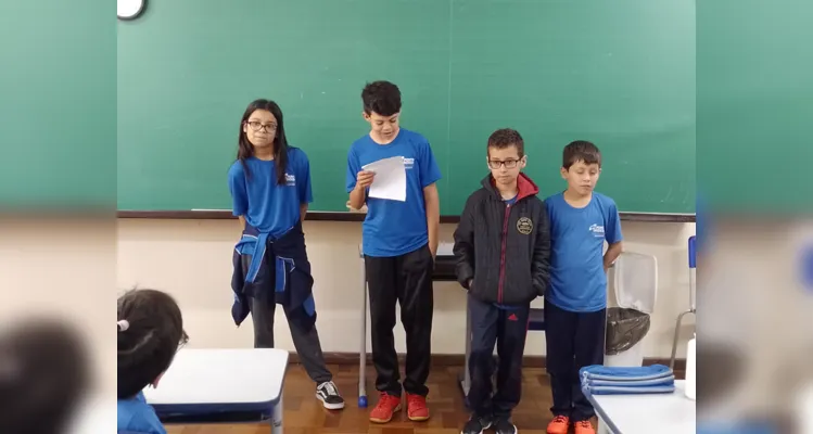 Os alunos assistiram a videoaula do Vamos Ler e realizaram uma série de atividades visando desenvolver melhoras em seu bem-estar