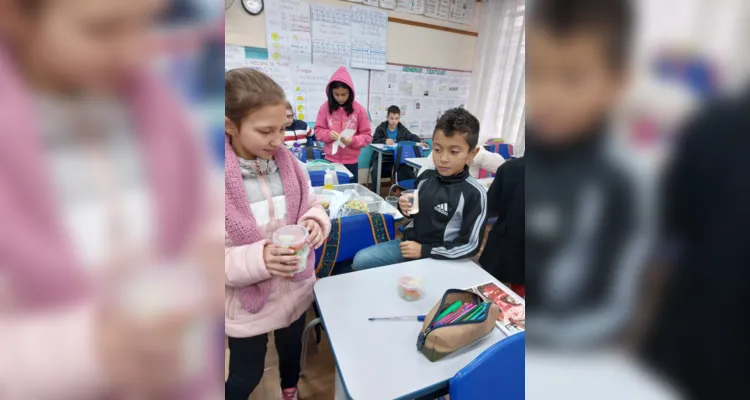 Durante as atividades, os alunos aprenderam a preparar receitas saudáveis