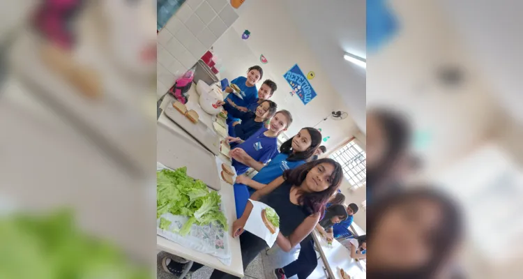 Durante as atividades, os alunos aprenderam a preparar receitas saudáveis