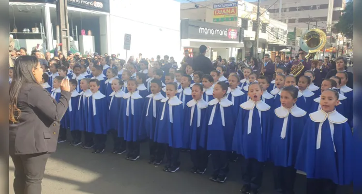 A estimativa da Prefeitura Municipal é que até 14 mil pessoas compareçam ao evento que teve início às 8h30