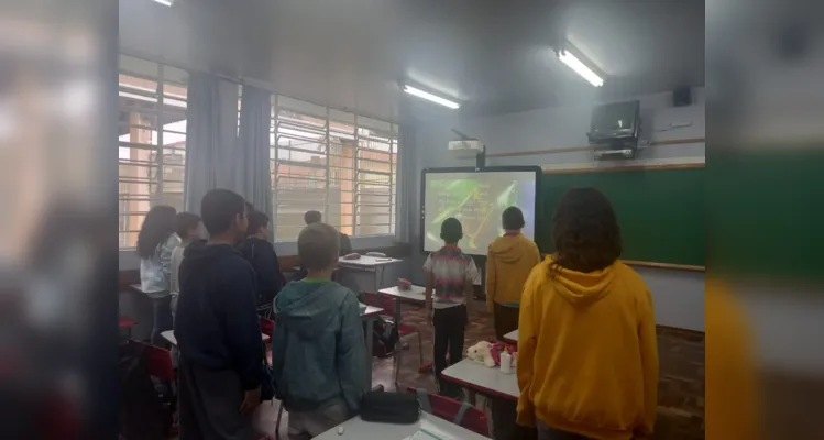 Trabalho em sala teve várias etapas e construção do conhecimento