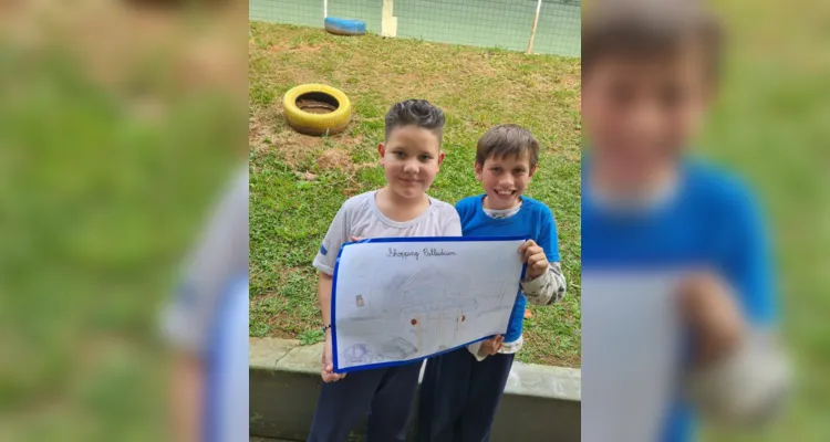 Após se familiarizarem com os locais da cidade, os alunos fizeram desenhos os representando