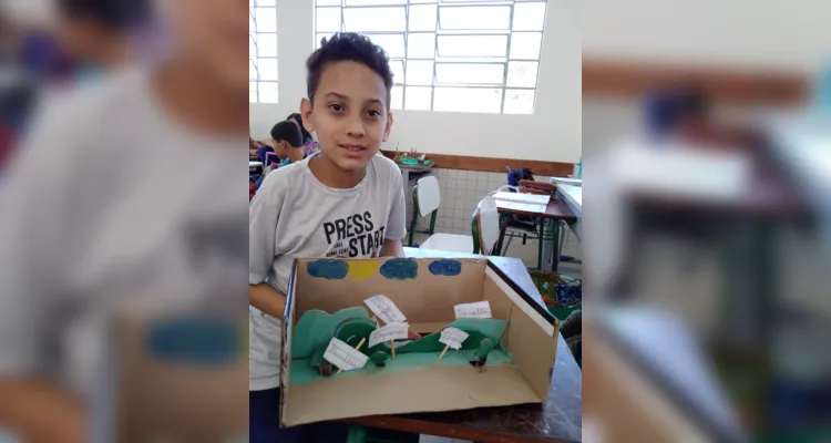 Trabalhos foram expostos para análise dos colegas e posteriormente para todos os alunos da escola