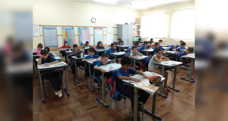 Através dos estudos com o Jornal da Manhã, os educandos escreveram suas próprias notícias
