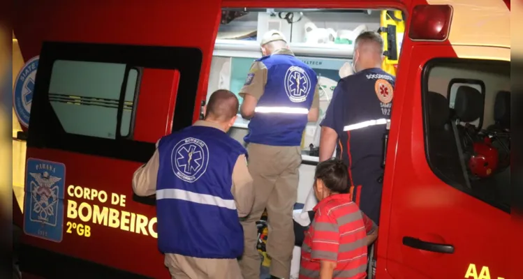 O rapaz foi socorrido por equipes do Corpo de Bombeiros (Siate) e do Samu, e levado até a UPA Santana