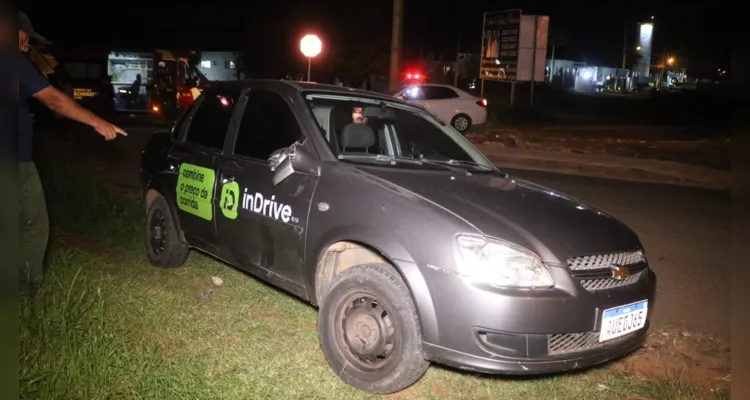 Condutor da moto sofreu contusões e escoriações nas duas pernas e nas mãos. Ele foi socorrido pelo Corpo de Bombeiros (Siate)