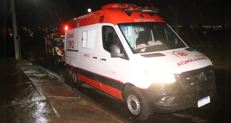 Equipes da Guarda Municipal e do Corpo de Bombeiros (Siate) estiveram no local