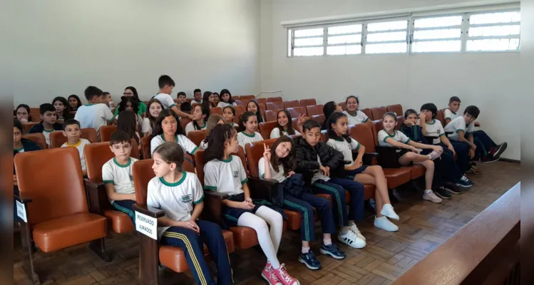 Trabalhos práticos e teóricos ocorreram na escola e no Fórum