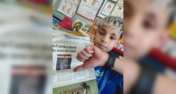 Com o periódico em mãos, os educandos conseguiram compreender a estrutura de um jornal e se reconhecer nas matérias do Vamos Ler - Geração Digital