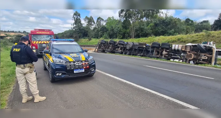 Motorista é encaminhado pelo Siate após acidente na BR-376