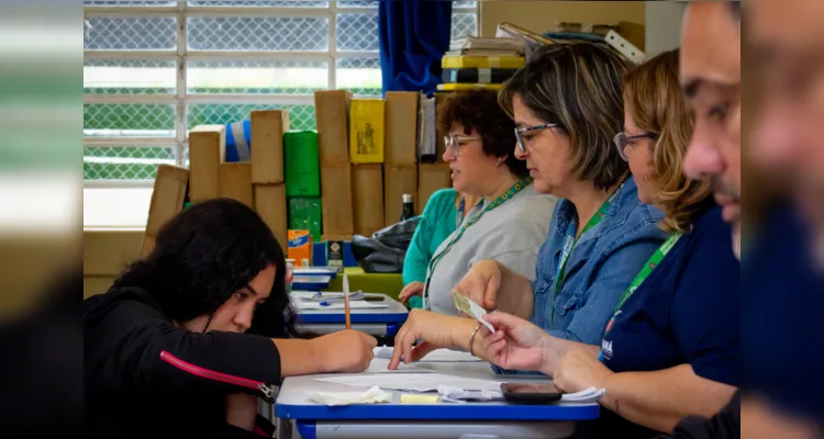 A Consulta Pública que acontece das 8h às 22h, em todas as instituições listadas no edital