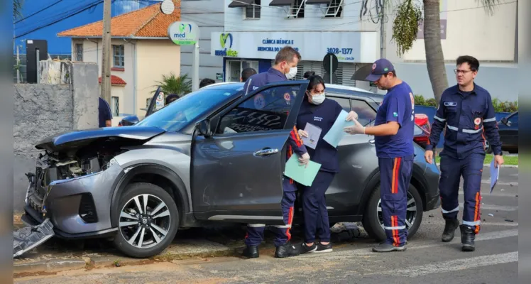 Socorristas do Samu realizaram os primeiros atendimentos.