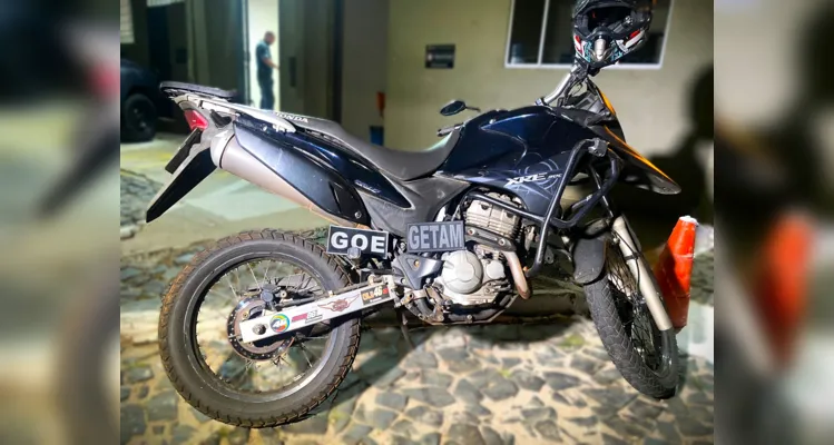 Homem tentou fugir da Guarda Municipal com uma motocicleta.