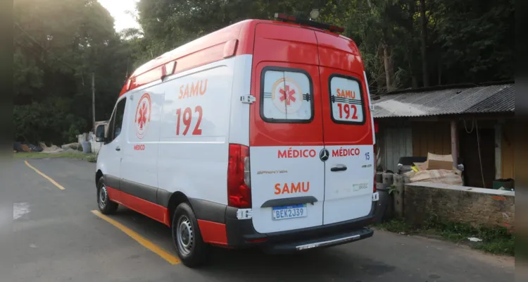 Equipe do Samu encaminhou a vítima ao Hospital Regional de Ponta Grossa.