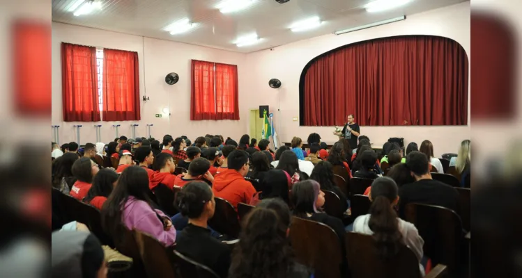 Palestras do Câmara Jovem impactam mais de 6 mil estudantes