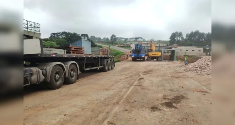 Equipamentos estão sendo utilizados nas obras em Jaguariaíva.
