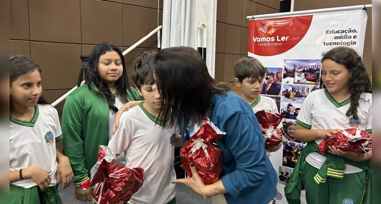 A empolgação dos alunos premiados marcou o evento em Ipiranga