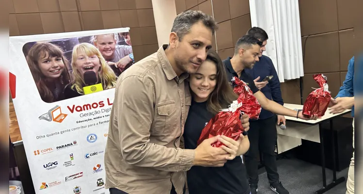 A empolgação dos alunos premiados marcou o evento em Ipiranga