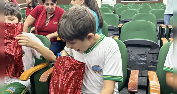 A empolgação dos alunos premiados marcou o evento em Ipiranga