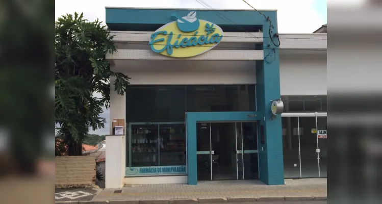 Desde 2002 atuando na farmácia de manipulação humana, veterinária, cursos e eventos na área da saúde