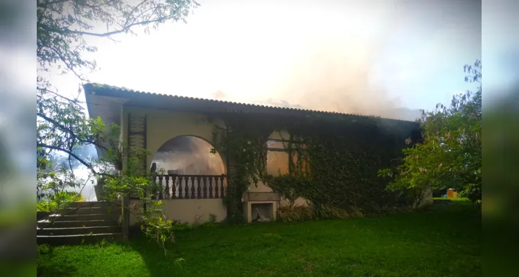 Ocorrência aconteceu neste domingo (3), em Carambeí.