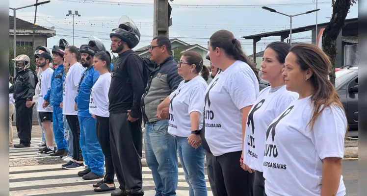 Familiares e motoboys prestam homenagem à vítima de briga em PG