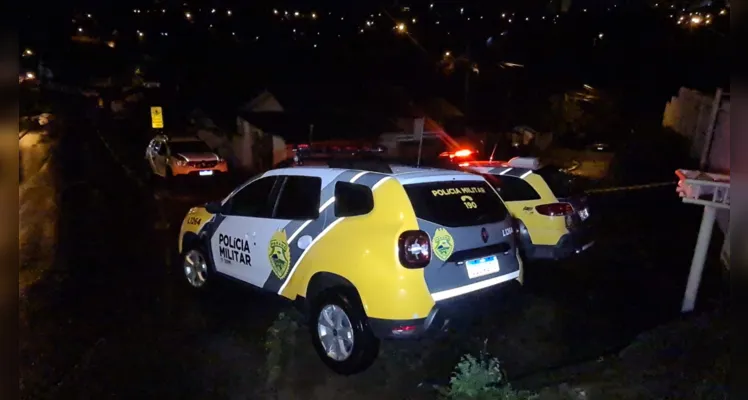 Além da PM, equipe da Polícia Científica esteve no local.