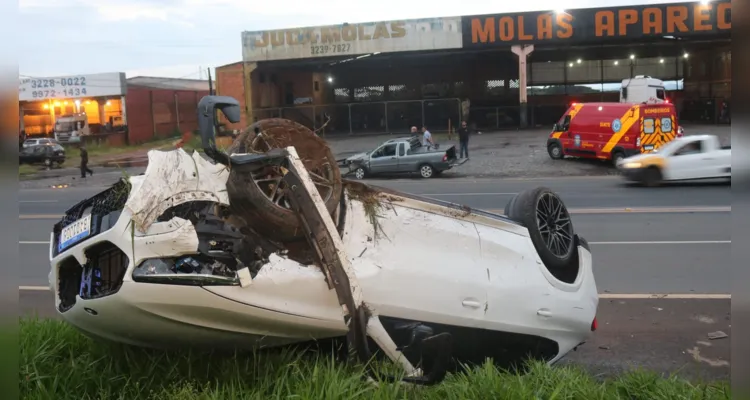 Acidente de trânsito aconteceu na avenida Souza Naves.