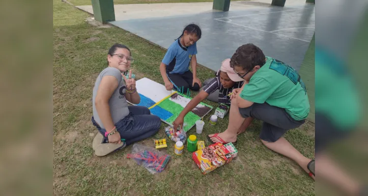 As atividades envolveram a construção de uma horta na escola e a confecção de maquetes conscientizadores 