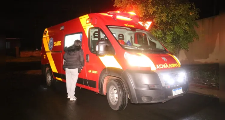 Informações apuradas no local apontam que apenas o homem que estava na garupa da motocicleta ficou ferido