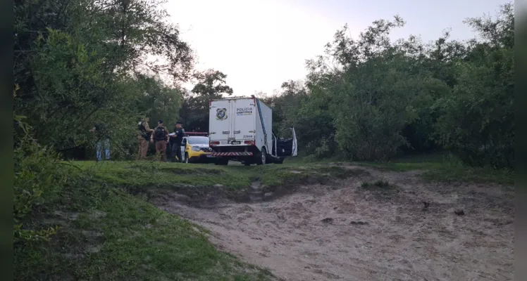 Elielton teria tentado atravessar a lagoa e não conseguiu retornar