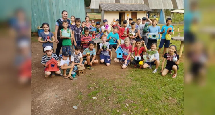 Os trabalhos envolveram os alunos e seus familiares na revitalização e nos cuidados dos espaços da escola