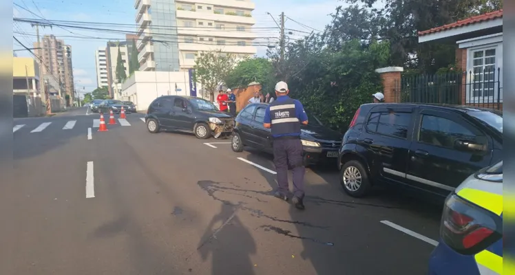 Acidente envolveu um Citroën C3 e um Citroën C4