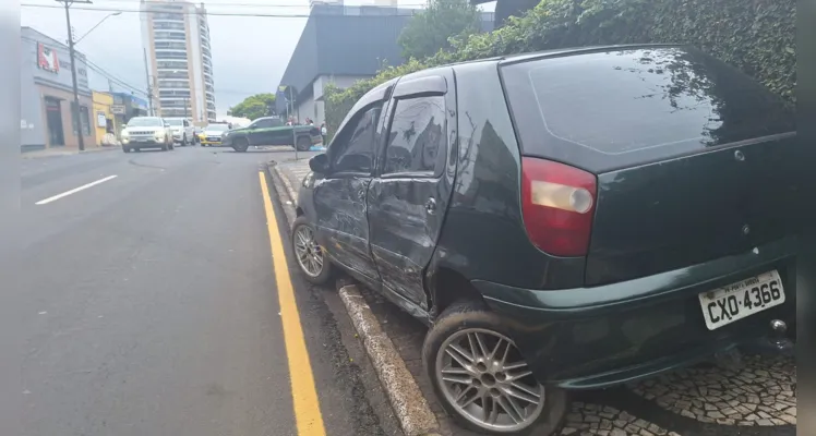 Acidente envolveu uma Ford Ranger e um Fiat Palio