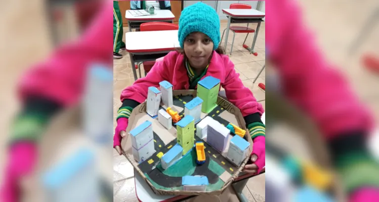 Como atividade final, os alunos precisaram elaborar uma maquete sobre uma área rural ou urbana