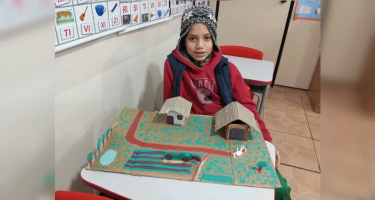 Como atividade final, os alunos precisaram elaborar uma maquete sobre uma área rural ou urbana