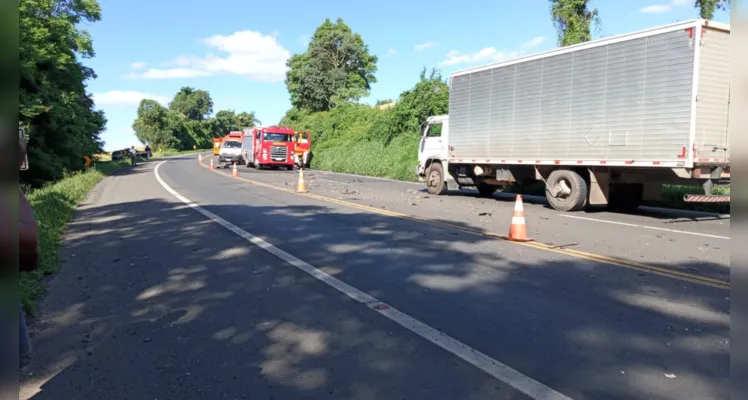 A Polícia Rodoviária foi acionada até o local para prestar atendimento, com apoio de equipes de socorro
