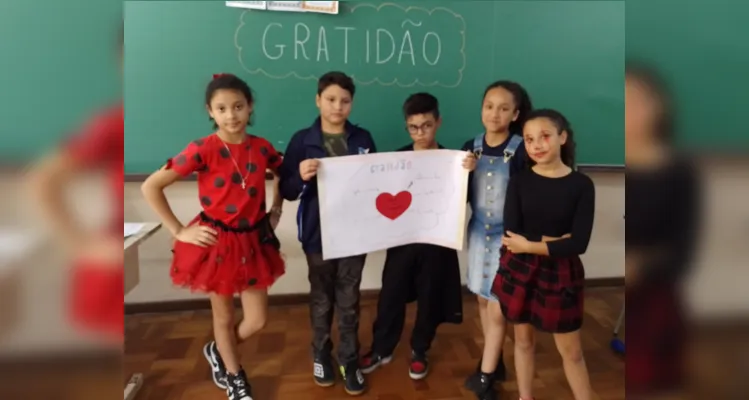 A partir da videoaula do Vamos Ler a turma produziu textos e confeccionou cartazes 