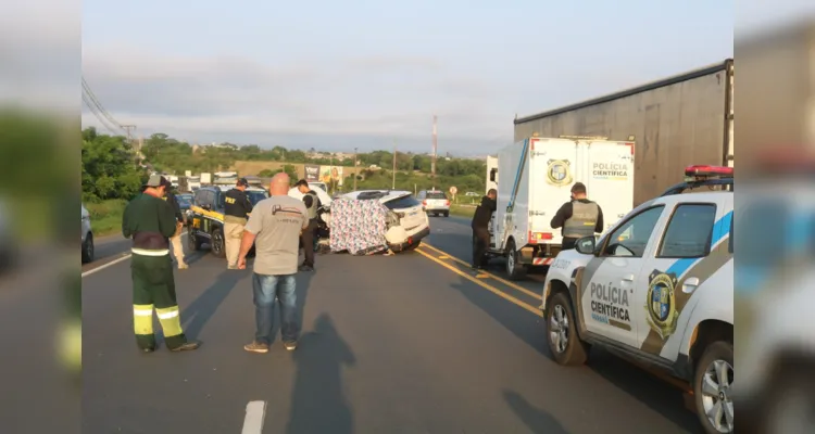 O automóvel vinha de Caiobá, no litoral paranaense, e seguia sentido Londrina