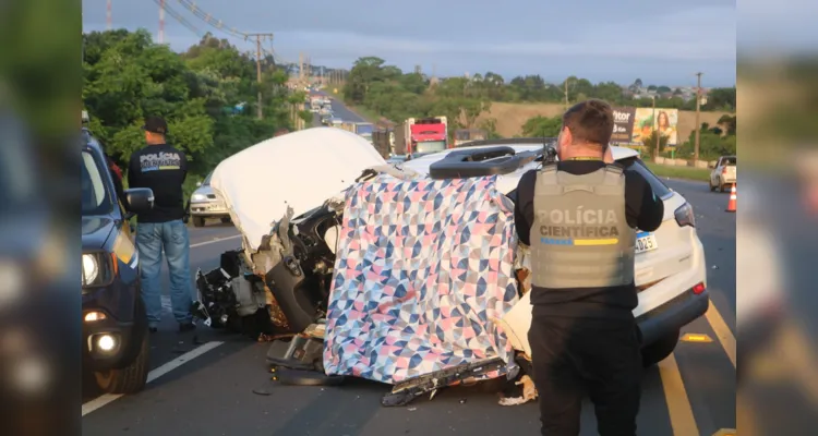 O automóvel vinha de Caiobá, no litoral paranaense, e seguia sentido Londrina