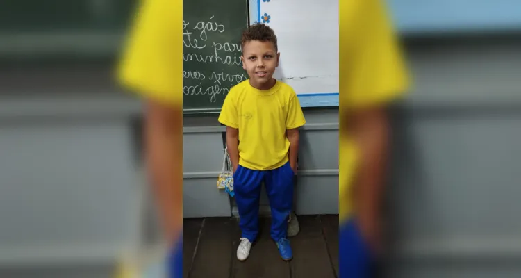 Ao todo, os alunos tiveram três dias para se fantasiar e participar do dia do cabelo maluco e da roupa ao avesso