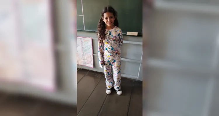 Ao todo, os alunos tiveram três dias para se fantasiar e participar do dia do cabelo maluco e da roupa ao avesso