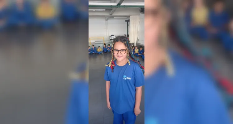 Ao todo, os alunos tiveram três dias para se fantasiar e participar do dia do cabelo maluco e da roupa ao avesso