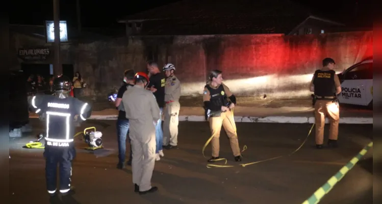 Equipes do Corpo de Bombeiros (Siate), Samu, Polícia Militar, Polícia Científica e Instituto Médico Legal foram acionados