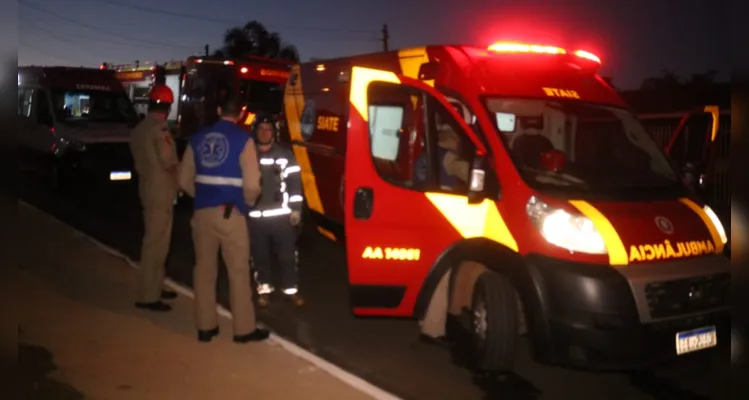 Equipes do Corpo de Bombeiros (Siate), Samu, Polícia Militar, Polícia Científica e Instituto Médico Legal foram acionados