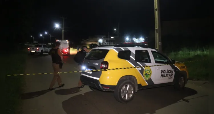 Ação policial aconteceu no bairro Contorno, na noite deste sábado