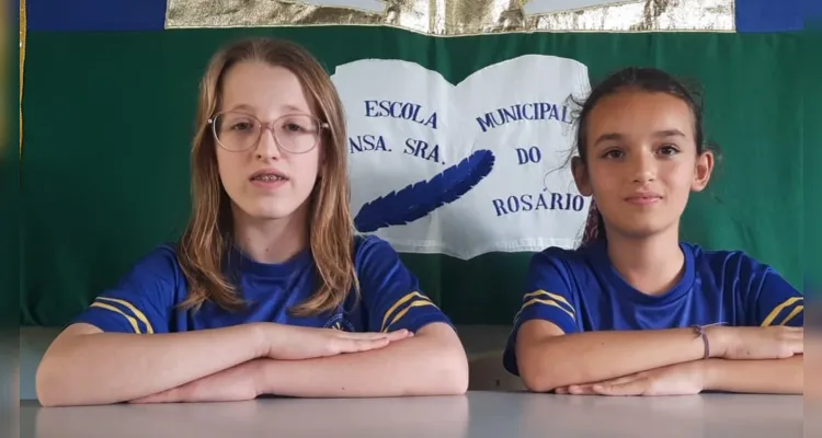 A gravação dos conteúdos do 'Jornal Rosário' ocorreu em partes, com os alunos se dividindo na elaboração e montagem