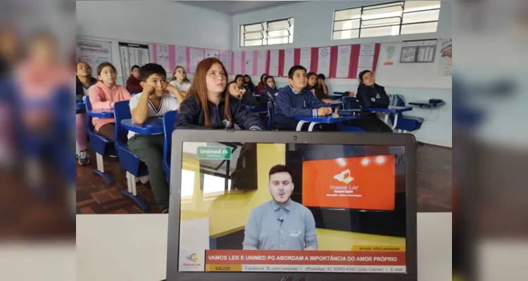 Produções e conversas em sala, além de divulgação local, permearam dinâmicas sobre a campanha