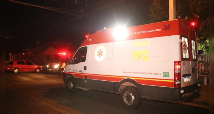 Acidente aconteceu na noite deste sábado no bairro Neves